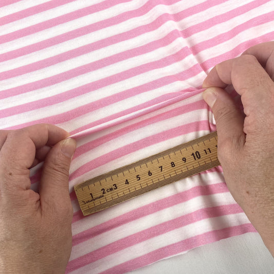 Tips For Working With Stretch Fabrics