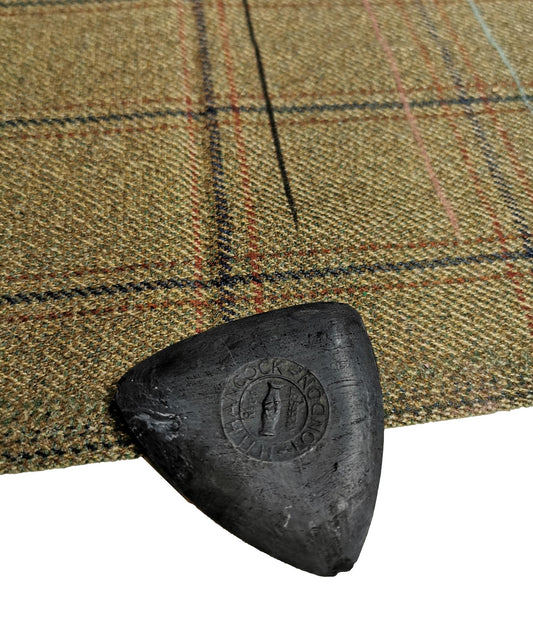 Hancock's - Garment Marking Chalk - Black - Triangle